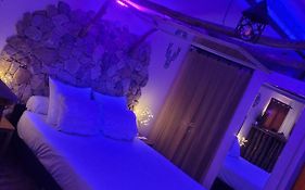 LOVE Room Danslesbois avec spa